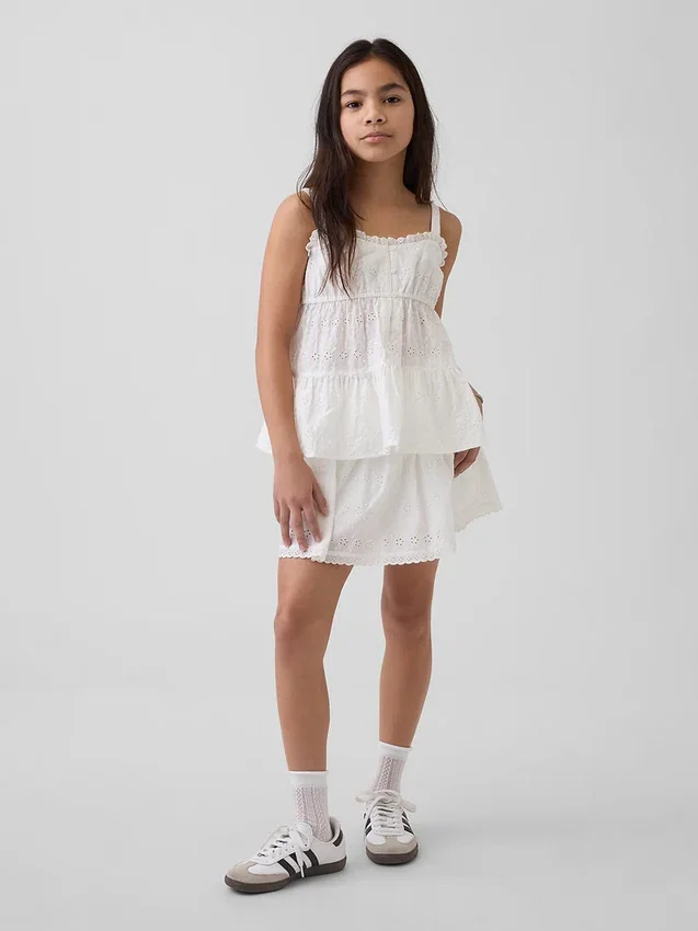 Skort med hullbroderi for barn