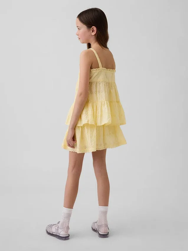 Skort med hullbroderi for barn