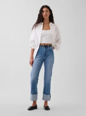 Slim straight-Jeans med høy midje og oppbrettede bukseben i 90-tallsstil