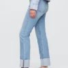 Slim straight-Jeans med høy midje og oppbrettede bukseben i 90-tallsstil