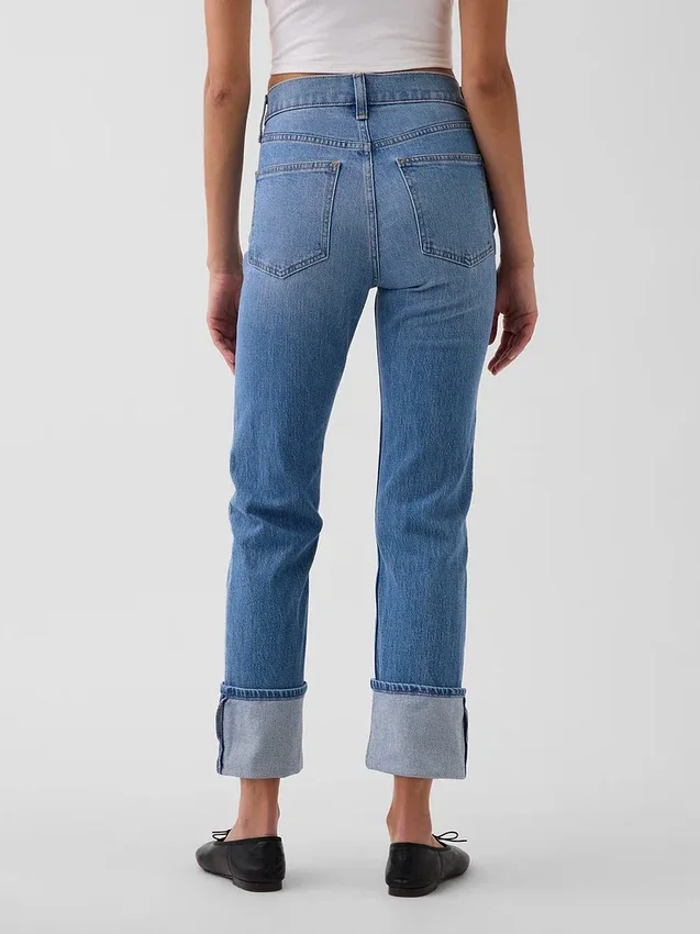 Slim straight-Jeans med høy midje og oppbrettede bukseben i 90-tallsstil