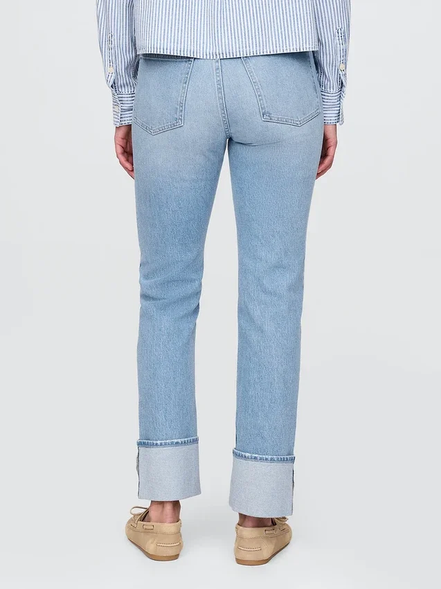 Slim straight-Jeans med høy midje og oppbrettede bukseben i 90-tallsstil