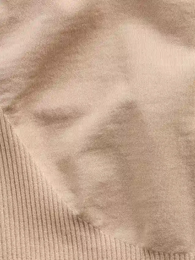 Sømløs bralette med dyp utringning