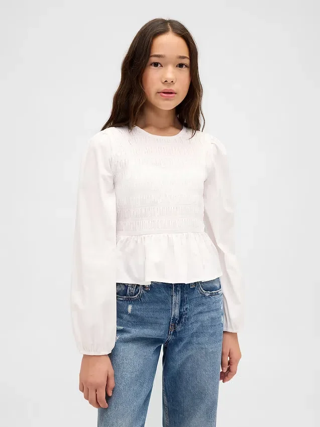 Smocket peplum-top for barn
