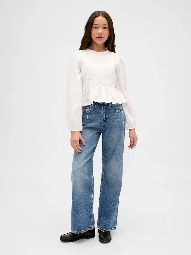 Smocket peplum-top for barn