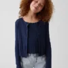 Strikket cardigan i pointelle-ribb til barn