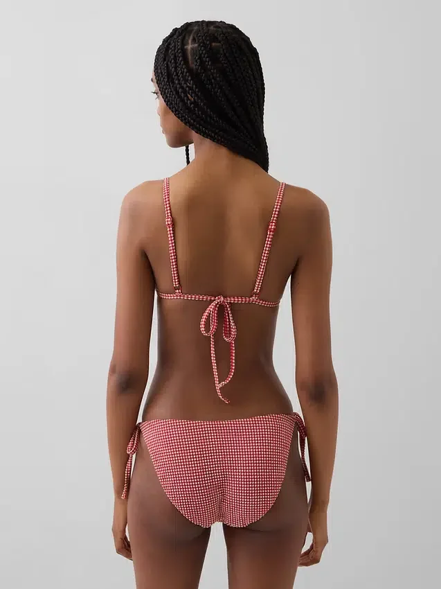 String-bikinibukse som består av to underdeler