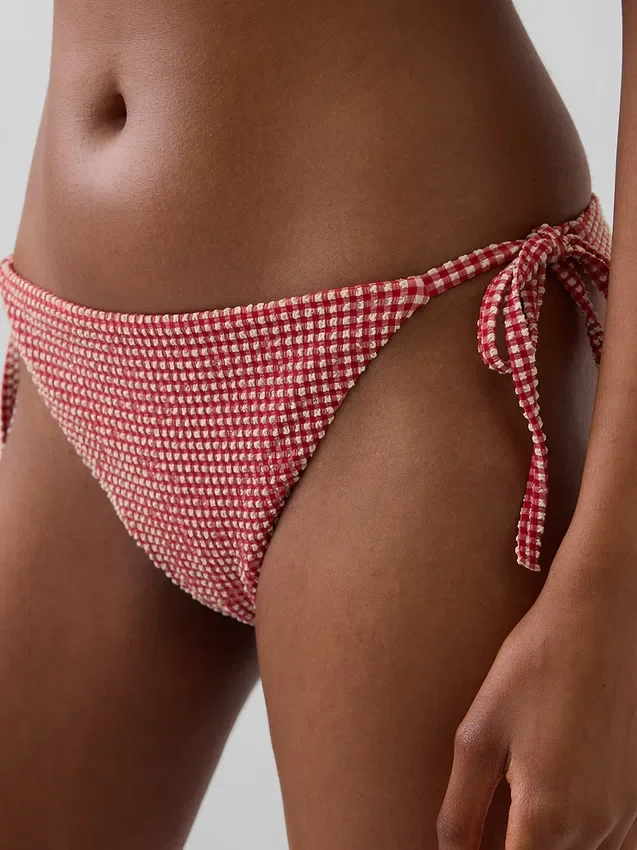 String-bikinibukse som består av to underdeler