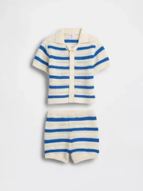 Stripet heklet antrekk til baby