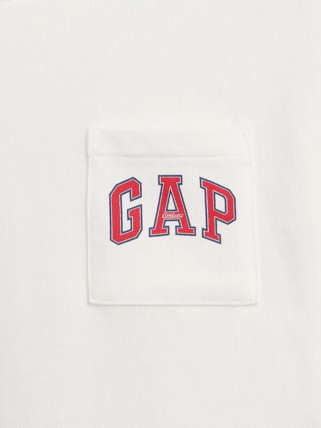 T-skjorte for barn i tykk, avslappet passform med Gap Logo