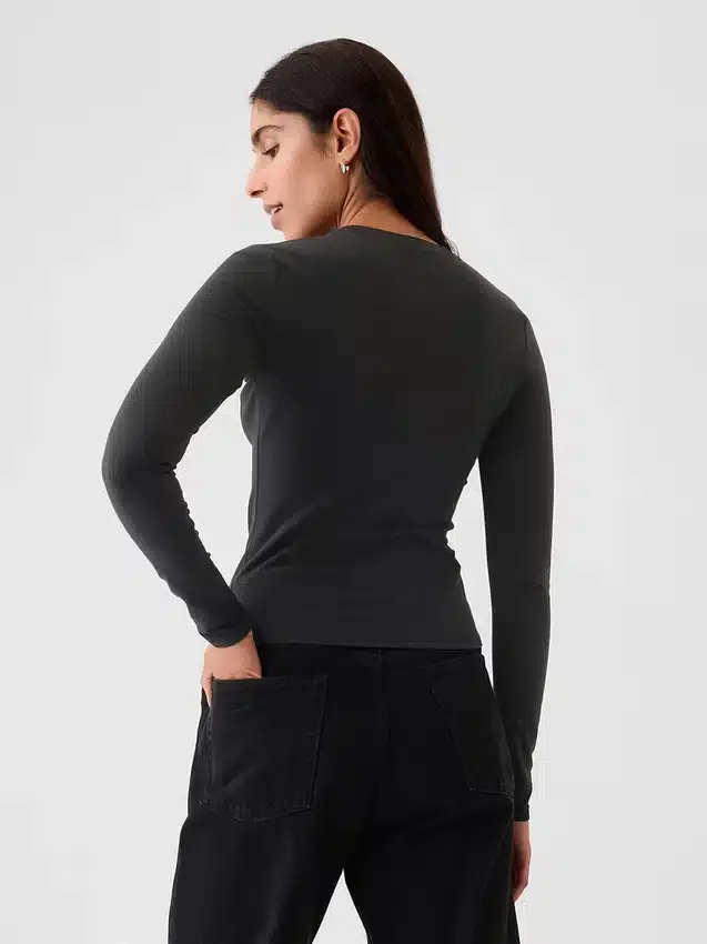 T-skjorte i tettstrikket jersey