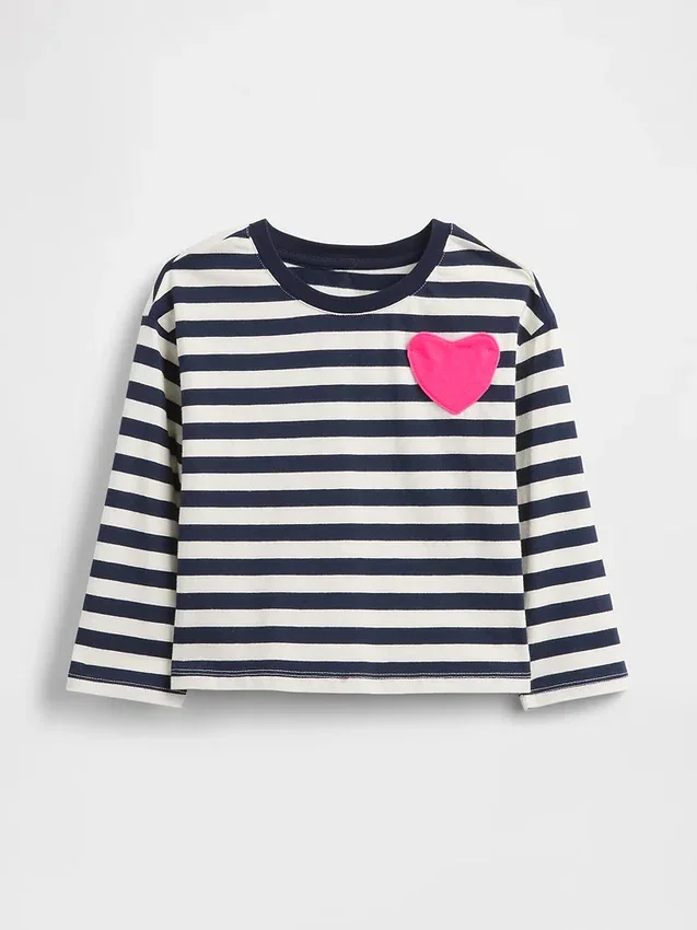 T-skjorte med hjerte på lommen for Baby og Småbarn – Mix & Match
