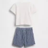 T-skjorte med hummermotiv og rutete shorts