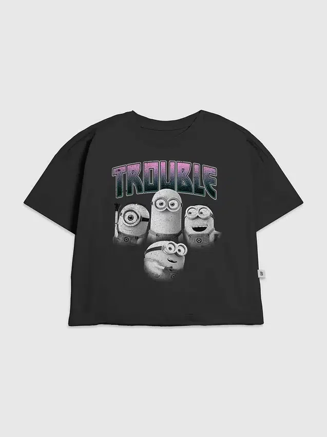 T-skjorte med «Minions Trouble»-motiv for barn