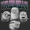 T-skjorte med «Minions Trouble»-motiv for barn