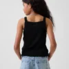 Tank-top med ribbestrikk og firkantet hals til barn