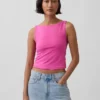Tettsittende jersey-tanktop med båthals og kort snitt