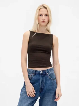 Tettsittende jersey-tanktop med båthals og kort snitt