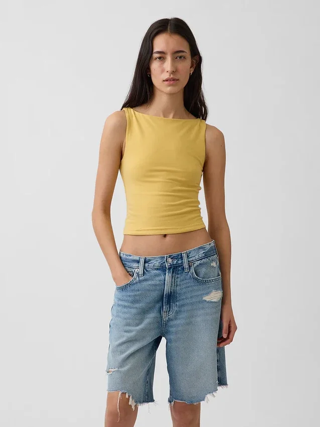 Tettsittende jersey-tanktop med båthals og kort snitt