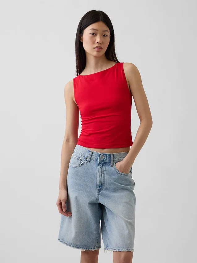 Tettsittende jersey-tanktop med båthals og kort snitt