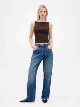 Tettsittende jersey-tanktop med båthals og kort snitt
