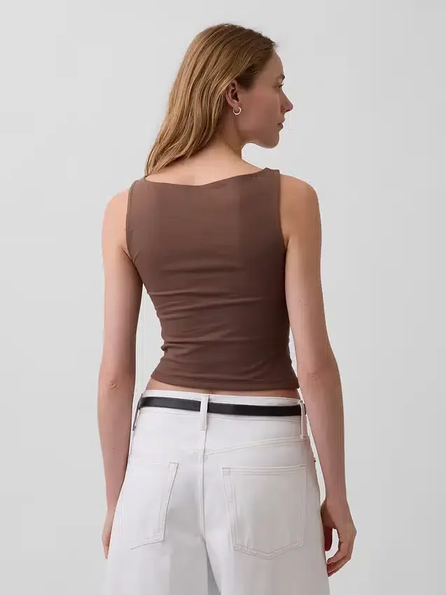 Tettsittende jersey-tanktop med båthals og kort snitt