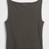 Tettsittende jersey-tanktop med båthals og kort snitt