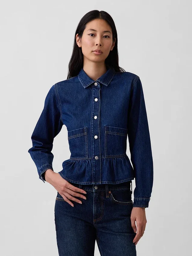 Tettsittende peplum-top i denim