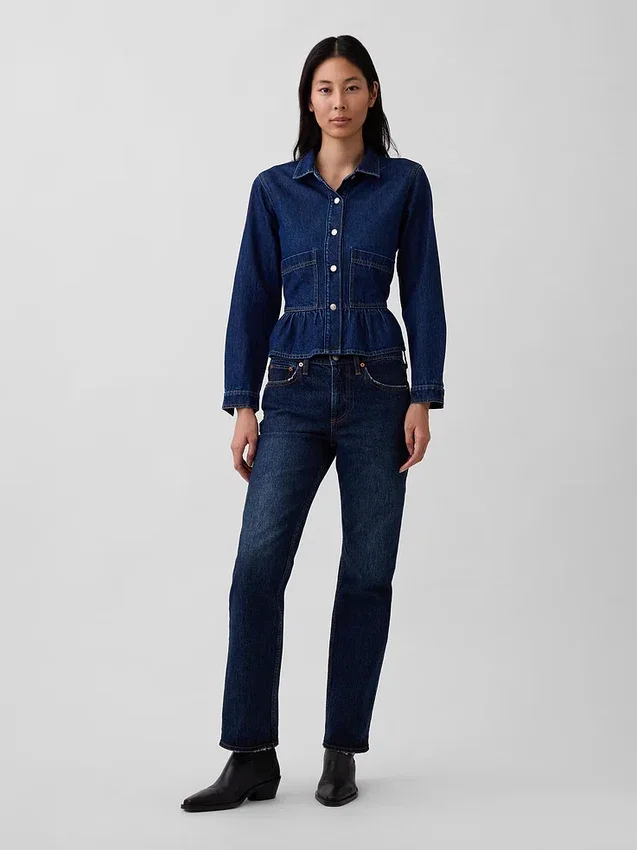 Jeans med middels høy midje og avslappet, rett passform