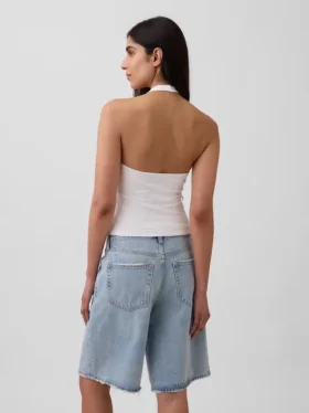 Tettstrikket halterneck-kort topp