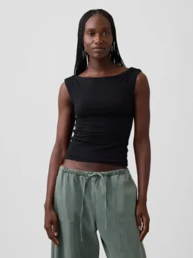 Tettstrikket jersey-top med rynker