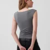 Tettstrikket jersey-top med rynker