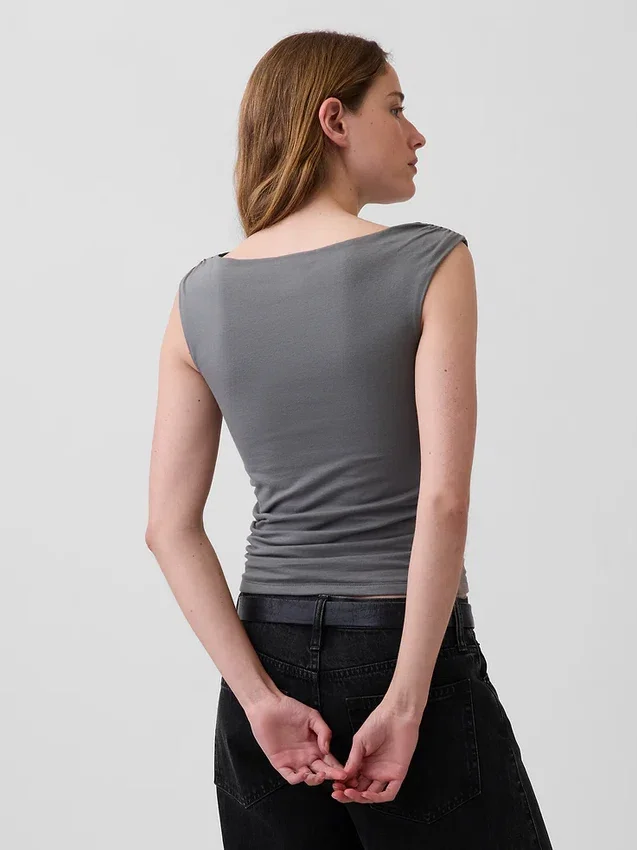 Tettstrikket jersey-top med rynker