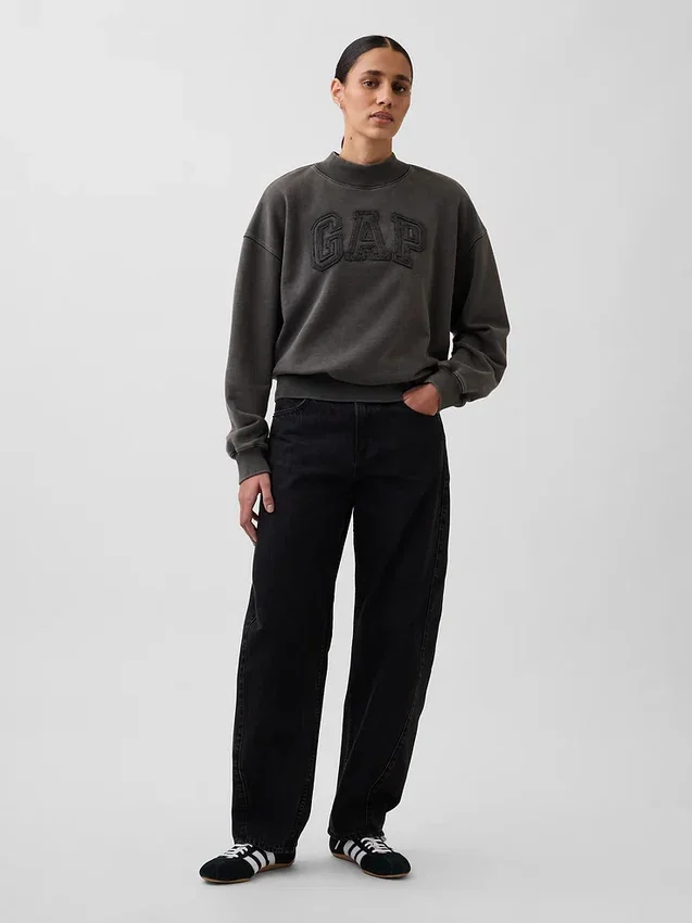 Tung French Terry-genser i oversized-modell med høyhals