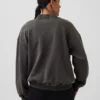 Tung French Terry-genser i oversized-modell med høyhals