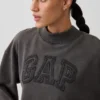 Tung French Terry-genser i oversized-modell med høyhals