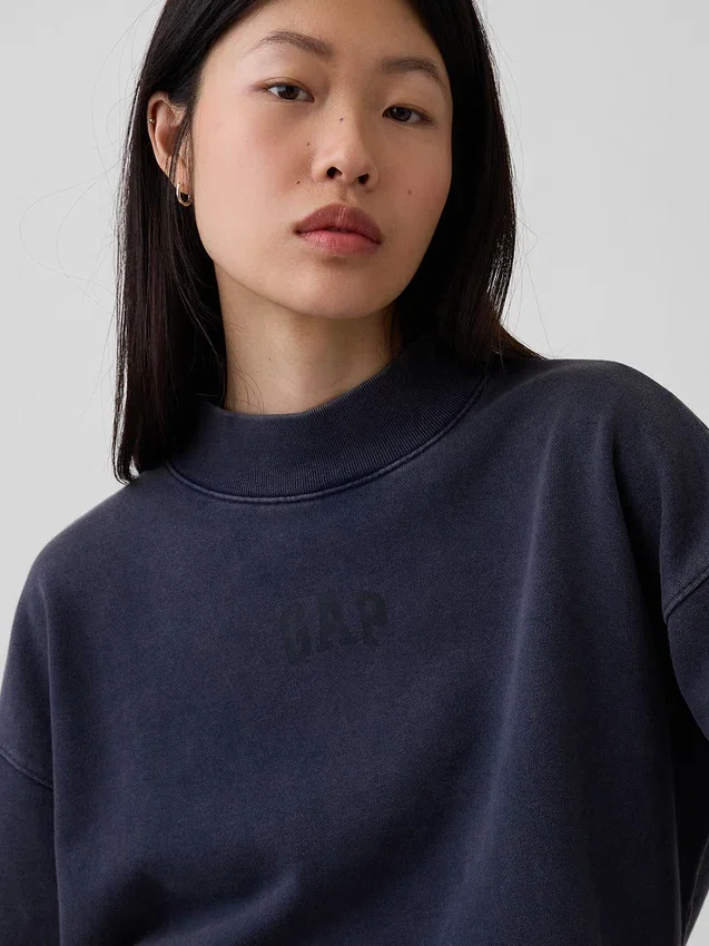 Tung French Terry-genser i oversized-modell med høyhals
