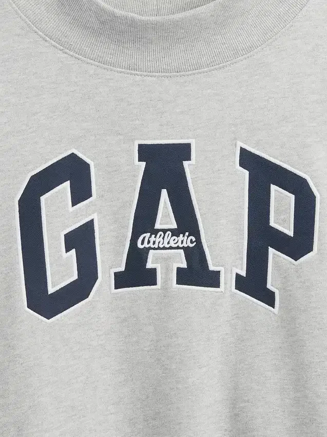 Tung French Terry-genser i oversized-modell med høyhals og logo