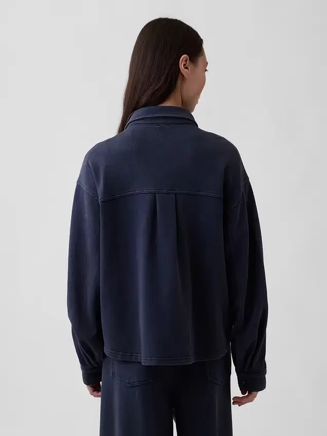 Tung French Terry-skjorte i oversized-passform med knapper foran