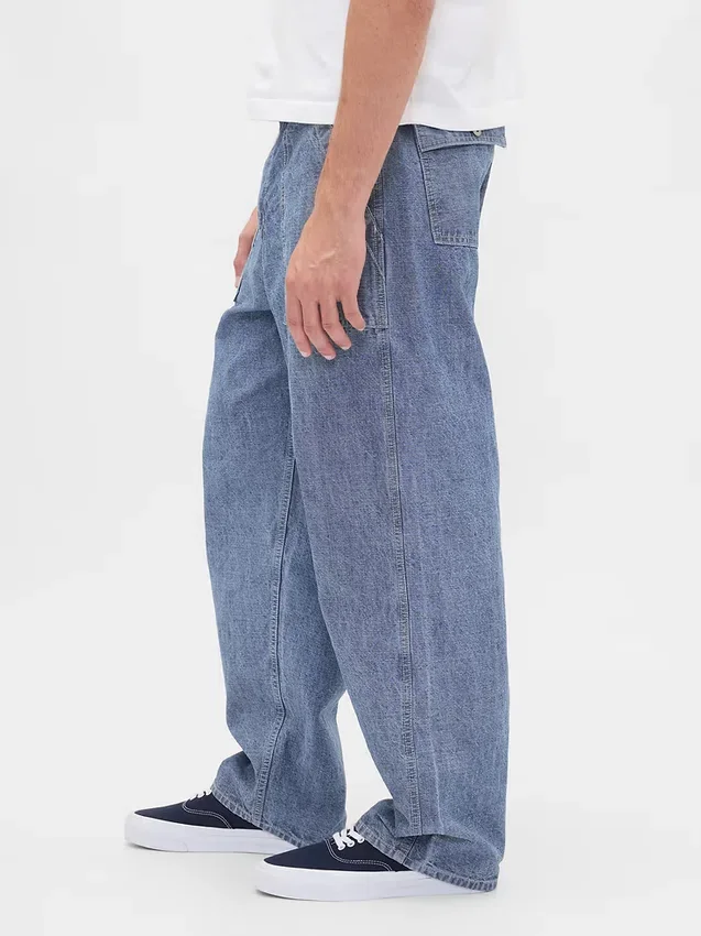 Tunge, baggy jeans i chambray