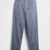 Tunge, baggy jeans i chambray
