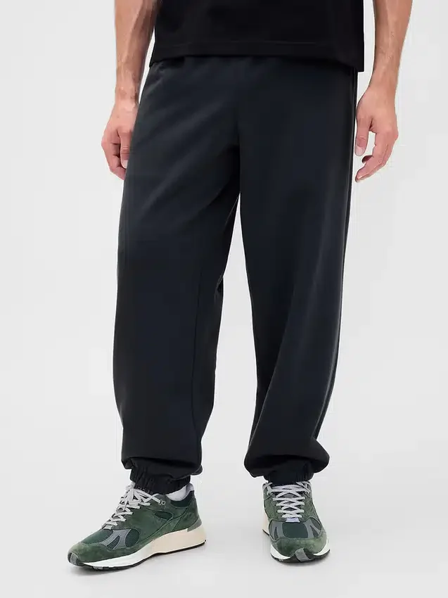 Tunge, løstsittende joggebukser