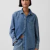 Ultramyk denimskjorte i oversized-modell