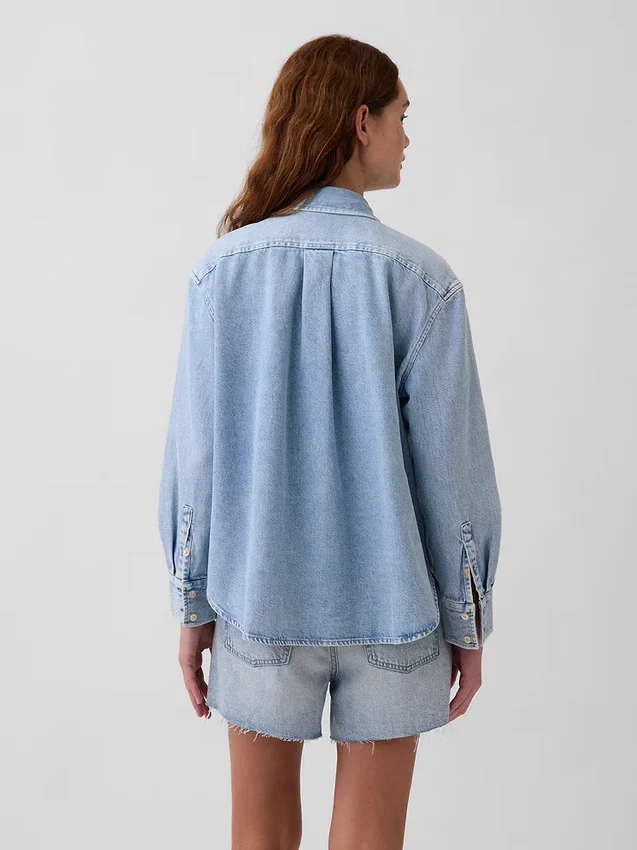Ultramyk denimskjorte i oversized-modell