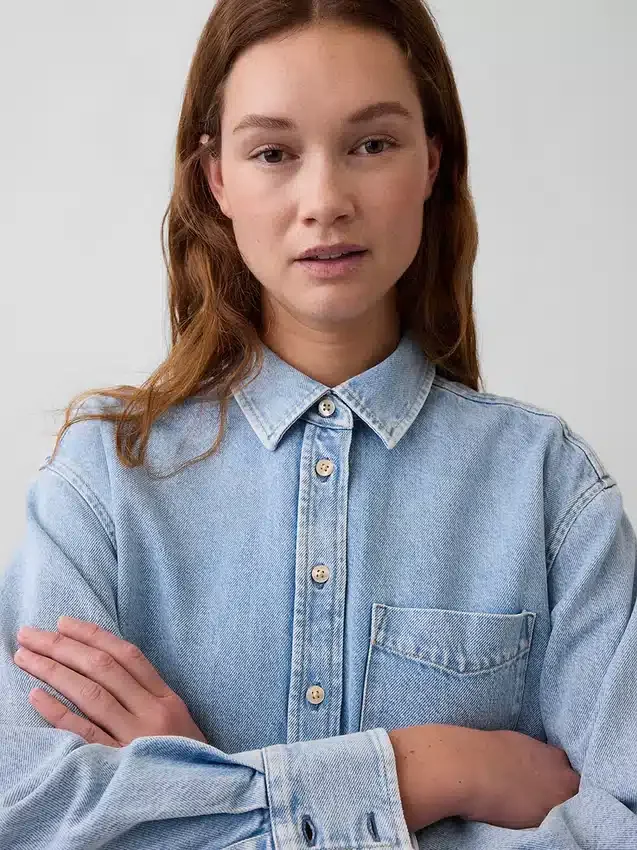 Ultramyk denimskjorte i oversized-modell