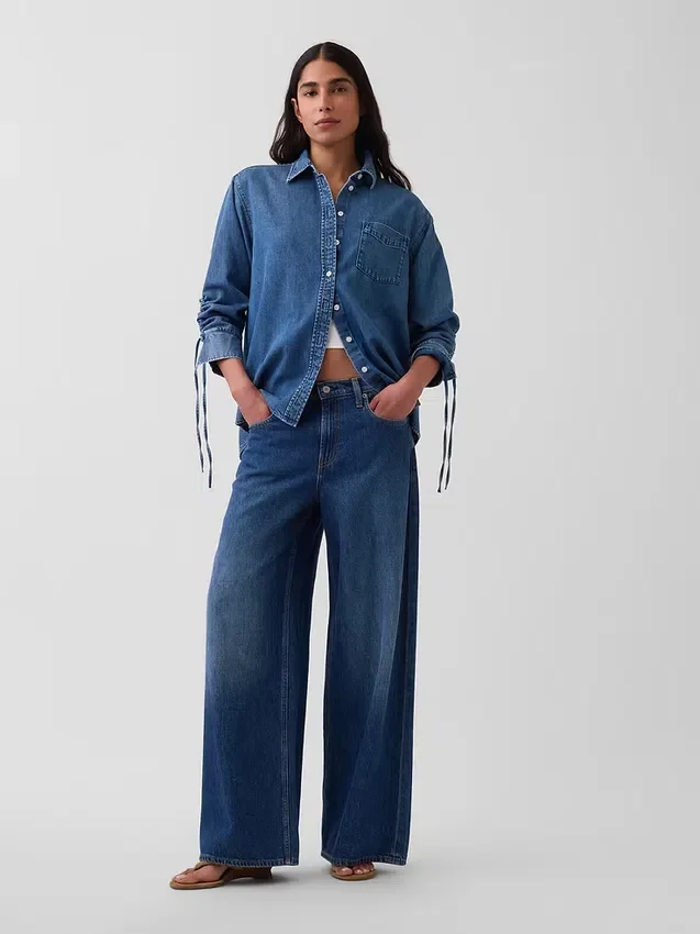 Ultramyk denimskjorte i oversized passform med rynkede ermer