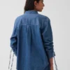 Ultramyk denimskjorte i oversized passform med rynkede ermer
