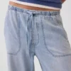Ultramyke joggebukser i denim med lett buet ben
