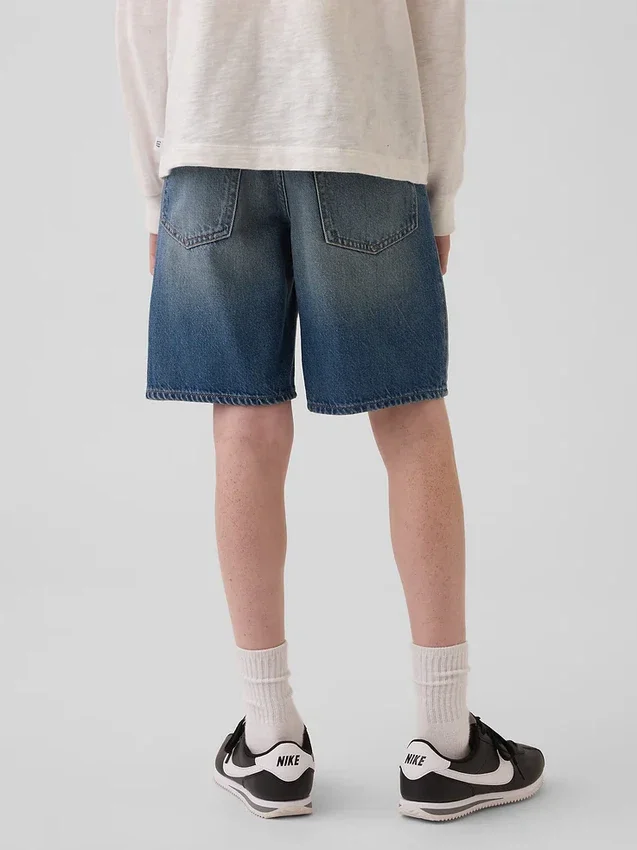 Ultramyke, løstsittende «90-talls»-jeansshorts for barn
