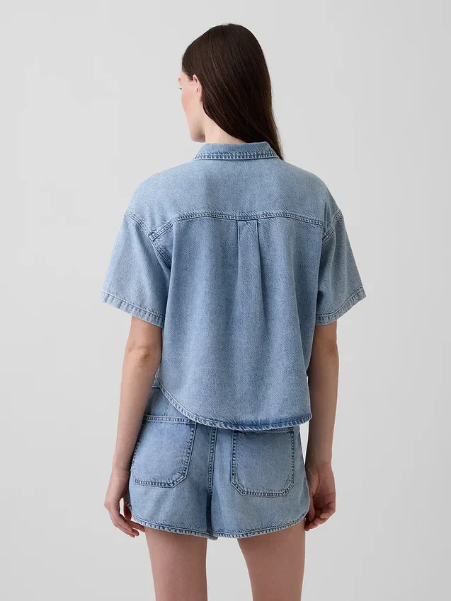 Ultramykt denim-campskjorte i oversized-modell
